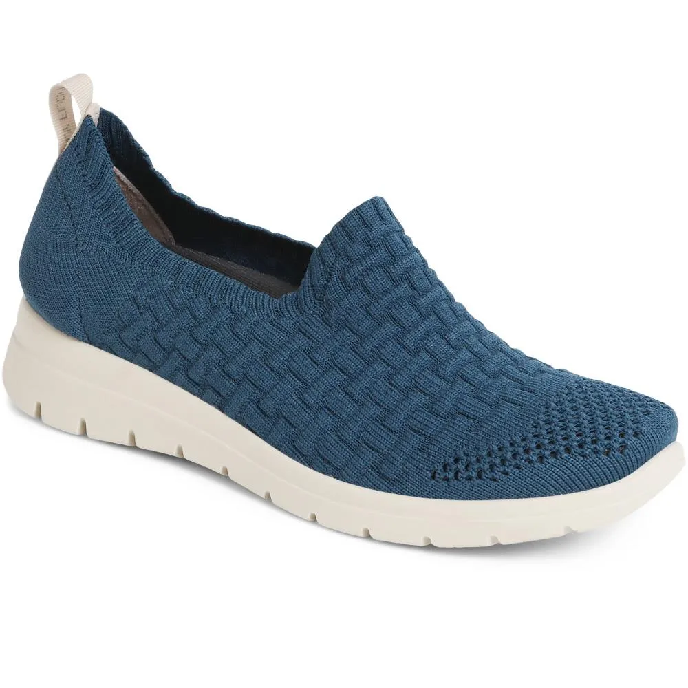 Fly Flot Slip On Trainers  - FLY39101 / 324 801