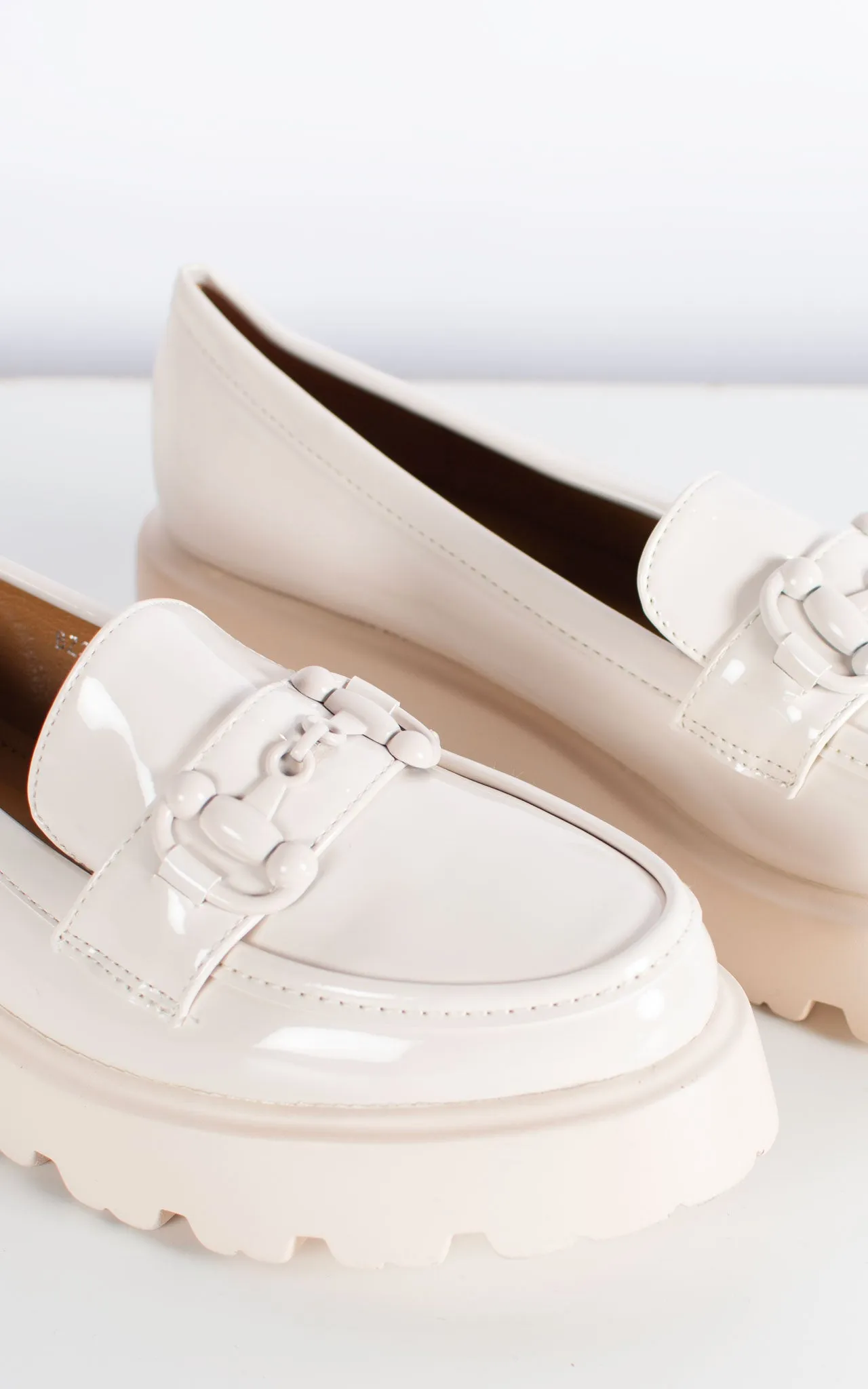 Lola Loafer | Beige