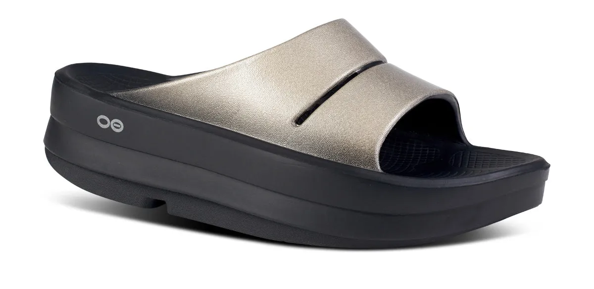 Women's OOmega OOahh Luxe Slide Sandal - Latte