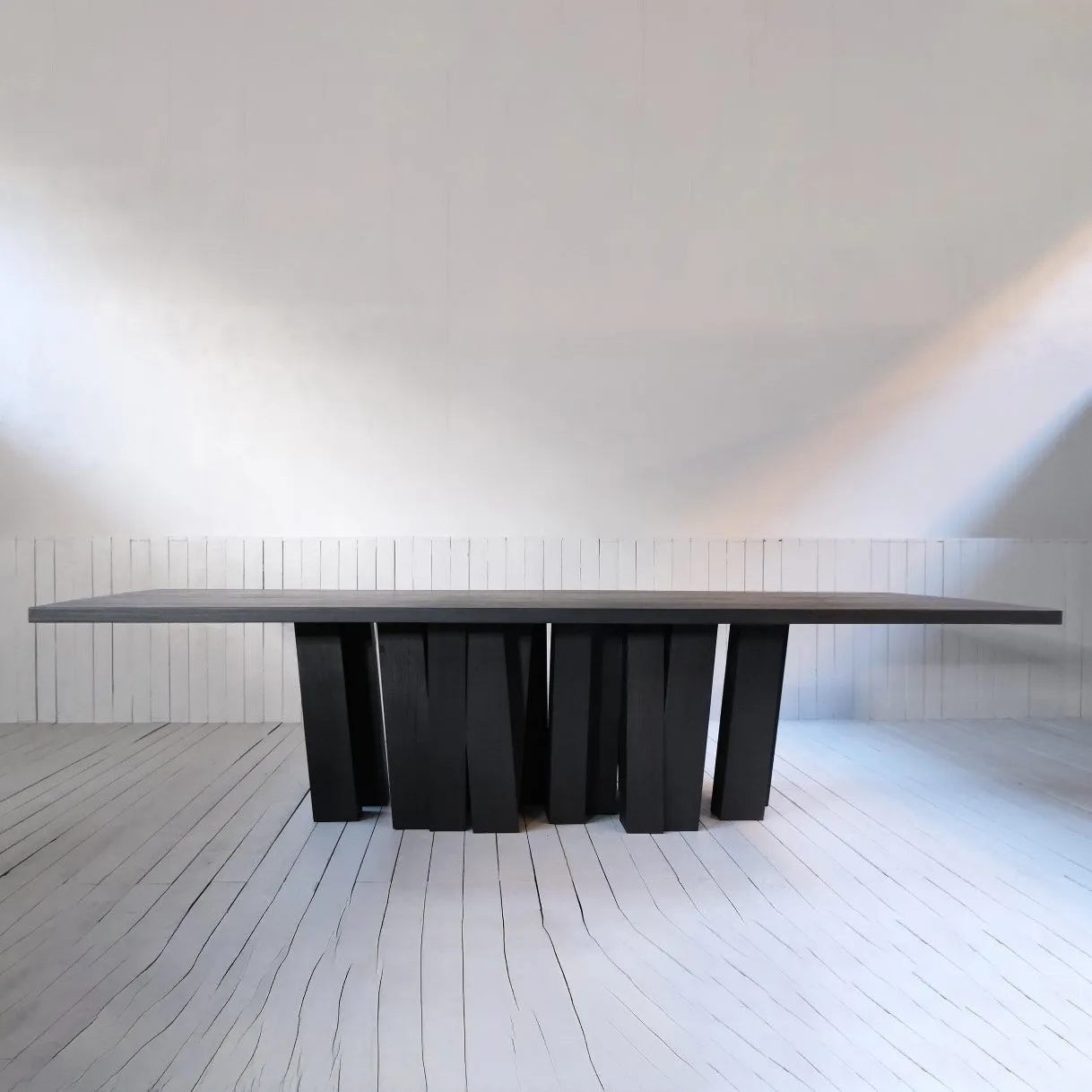 Zoumey Dining Table - Vertical