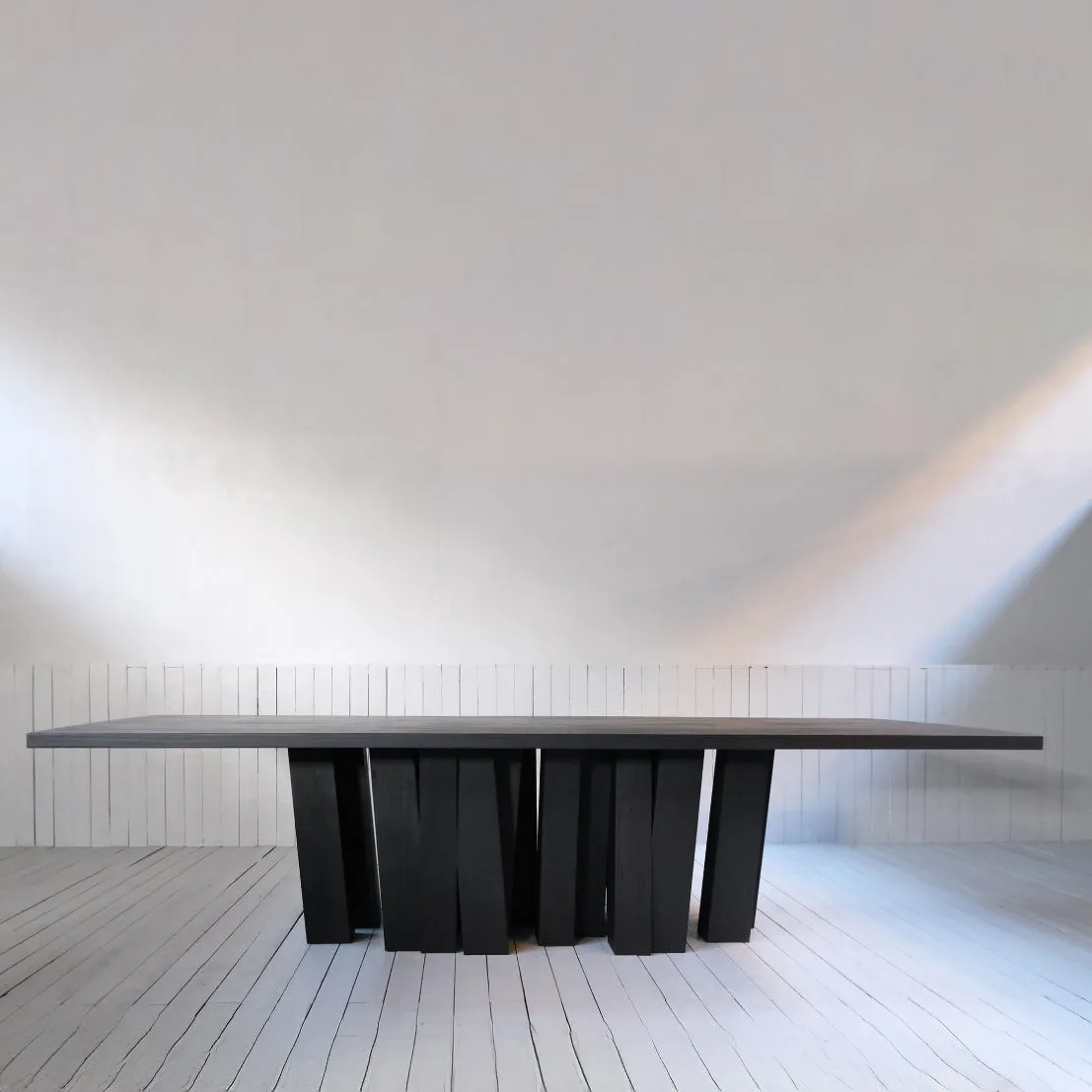 Zoumey Dining Table - Vertical